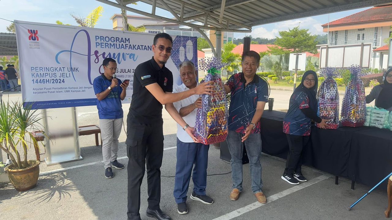 PROGRAM PEMUAFAKATAN ASYURA PERINGKAT UMK KAMPUS JELI